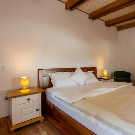 Casa Cu Prispa Oda ve Kahvaltı Sighişoara